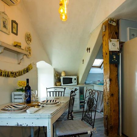 Apartment Vintage Art سبليت المظهر الخارجي الصورة